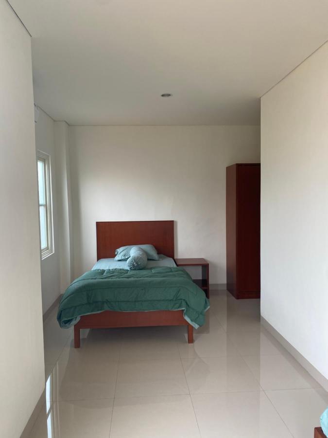Rumah Pondok Pinang จาการ์ตา ภายนอก รูปภาพ